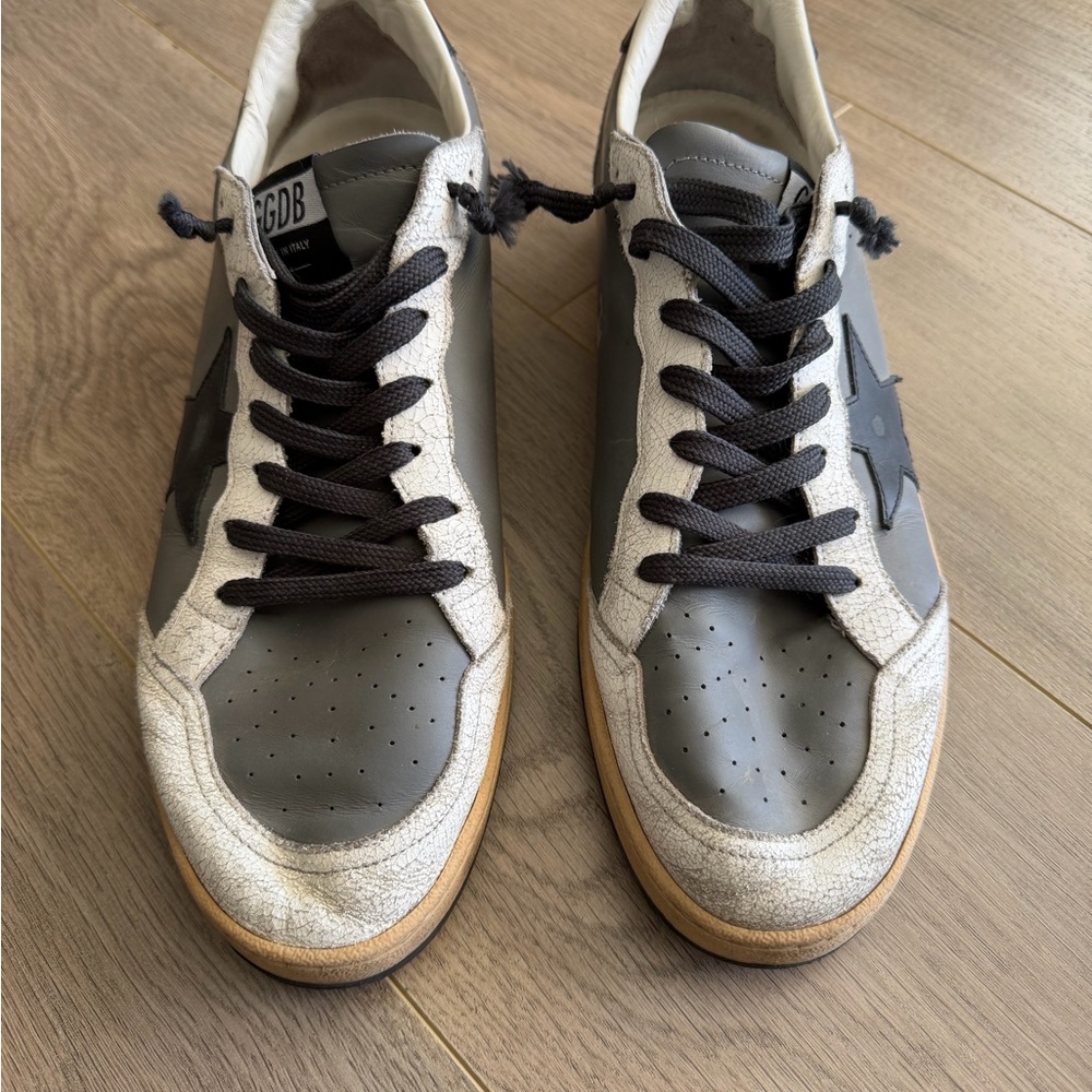 Golden Goose Sneakers - Picture 2 of 4